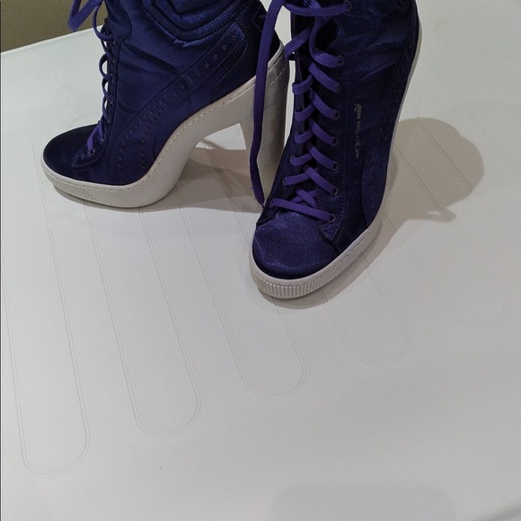 Sergio Rossi Deep Purple Puma - Picture 2 of 3